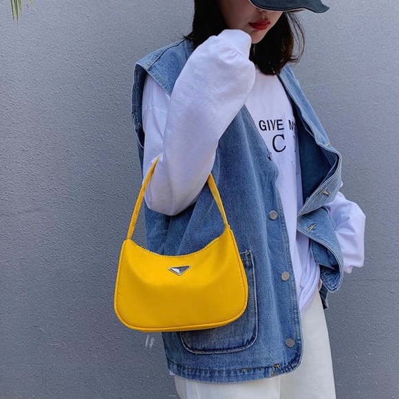 Y2K Staple Handbag - Picture 2 of 5